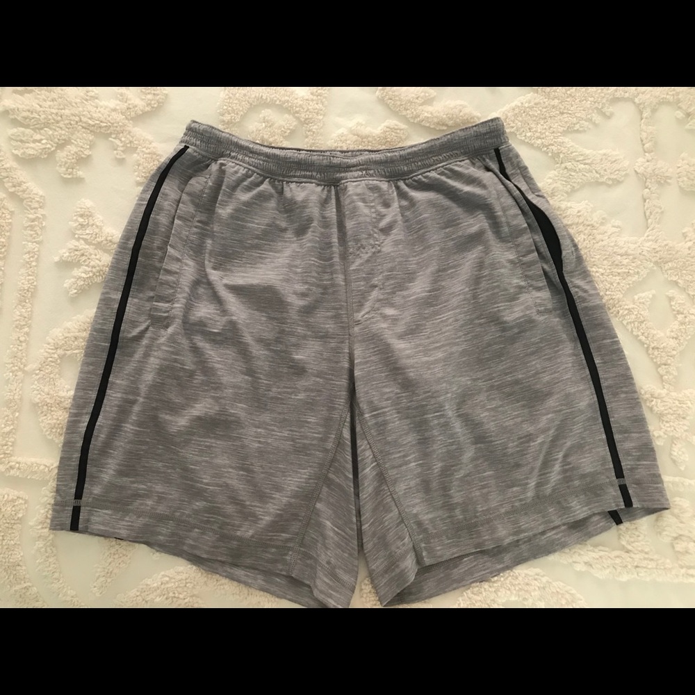 Lulu lemon grey shorts size L